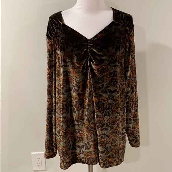 Susan Graver Tops - Susan Graver Brown Floral Velvet Top